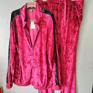 Brand New" Men's G-Style Burgundy/Black Velour Sweat Suit.. New With Tags Size 5